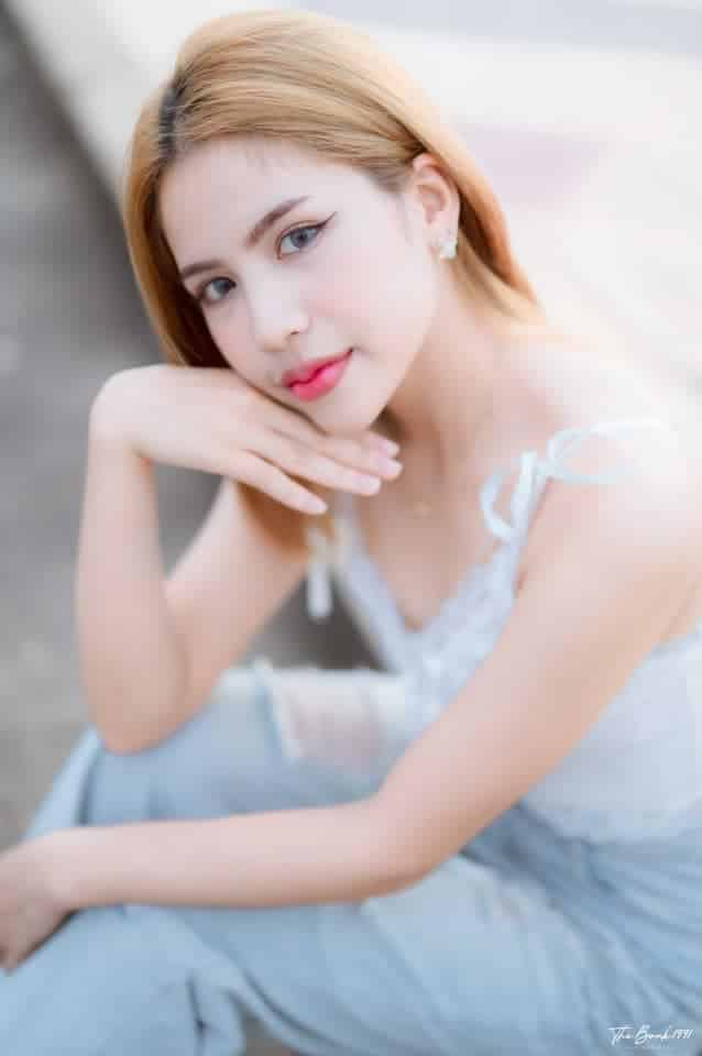 เติมปาก ให้ทรงสวยเป็นกระจับ