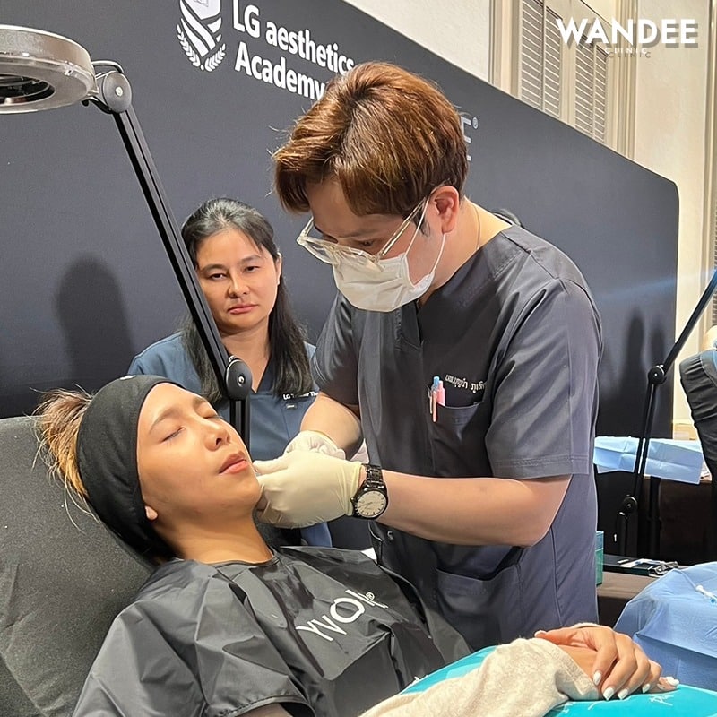 แพทย์ Wandee Clinic เข้าร่วมการอัพสกิล