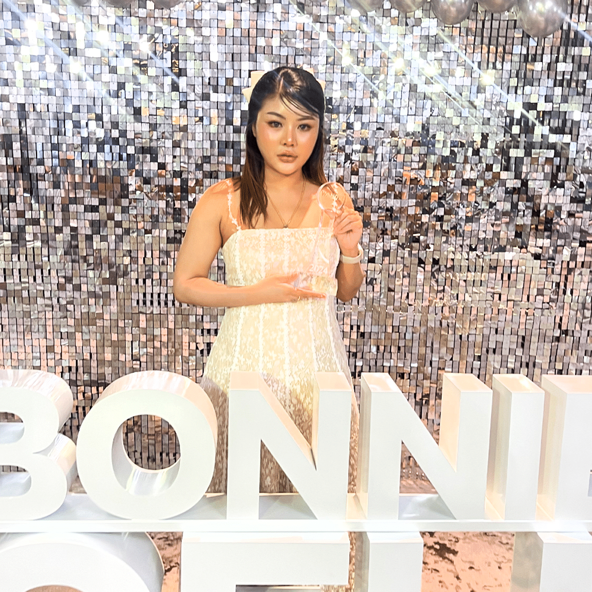 Wandee Clinic รับรางวัลจาก Bonnie Cell