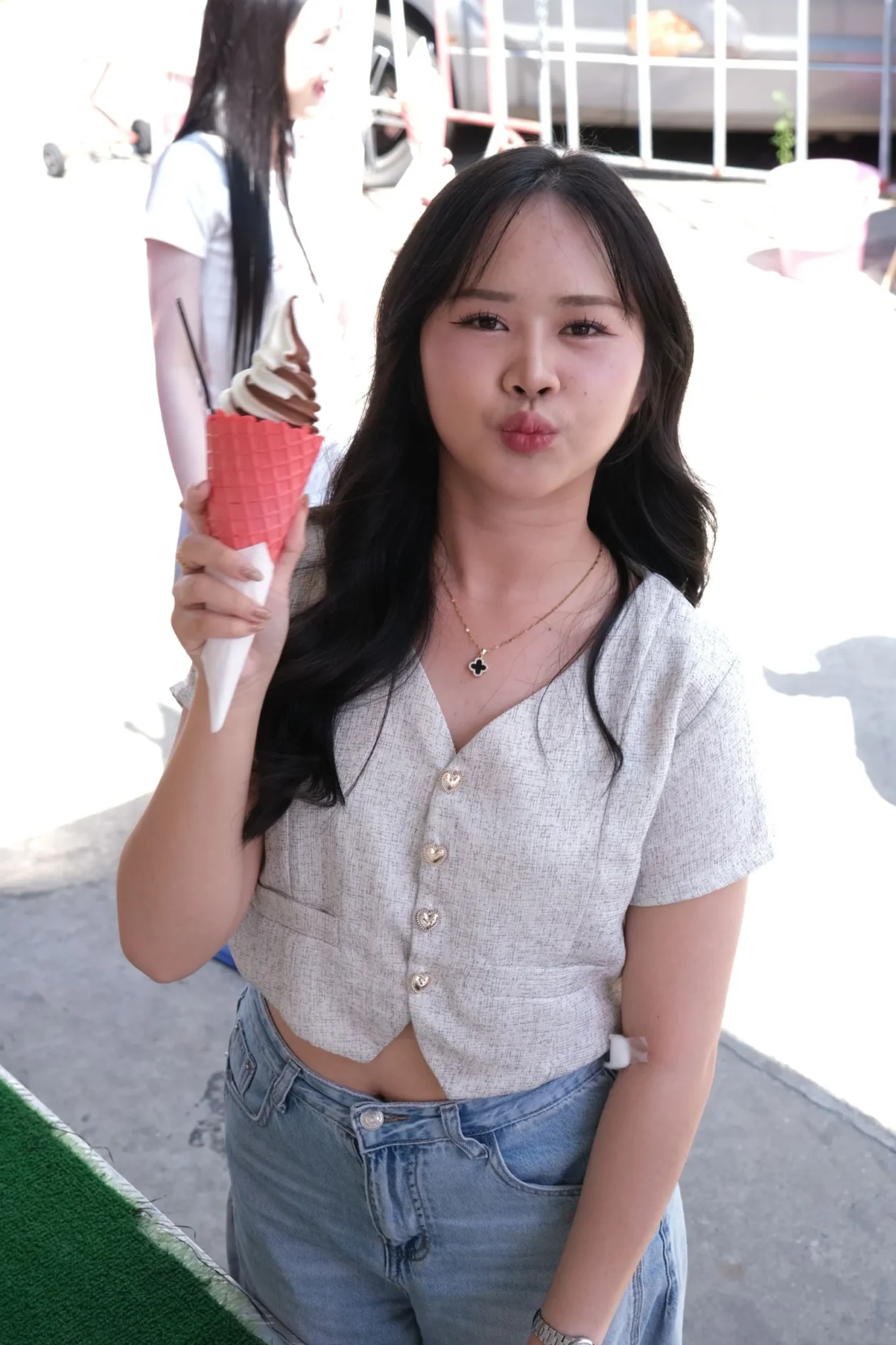 Wandee X Medyceles แจกความหวาน รับวาเลนไทน์