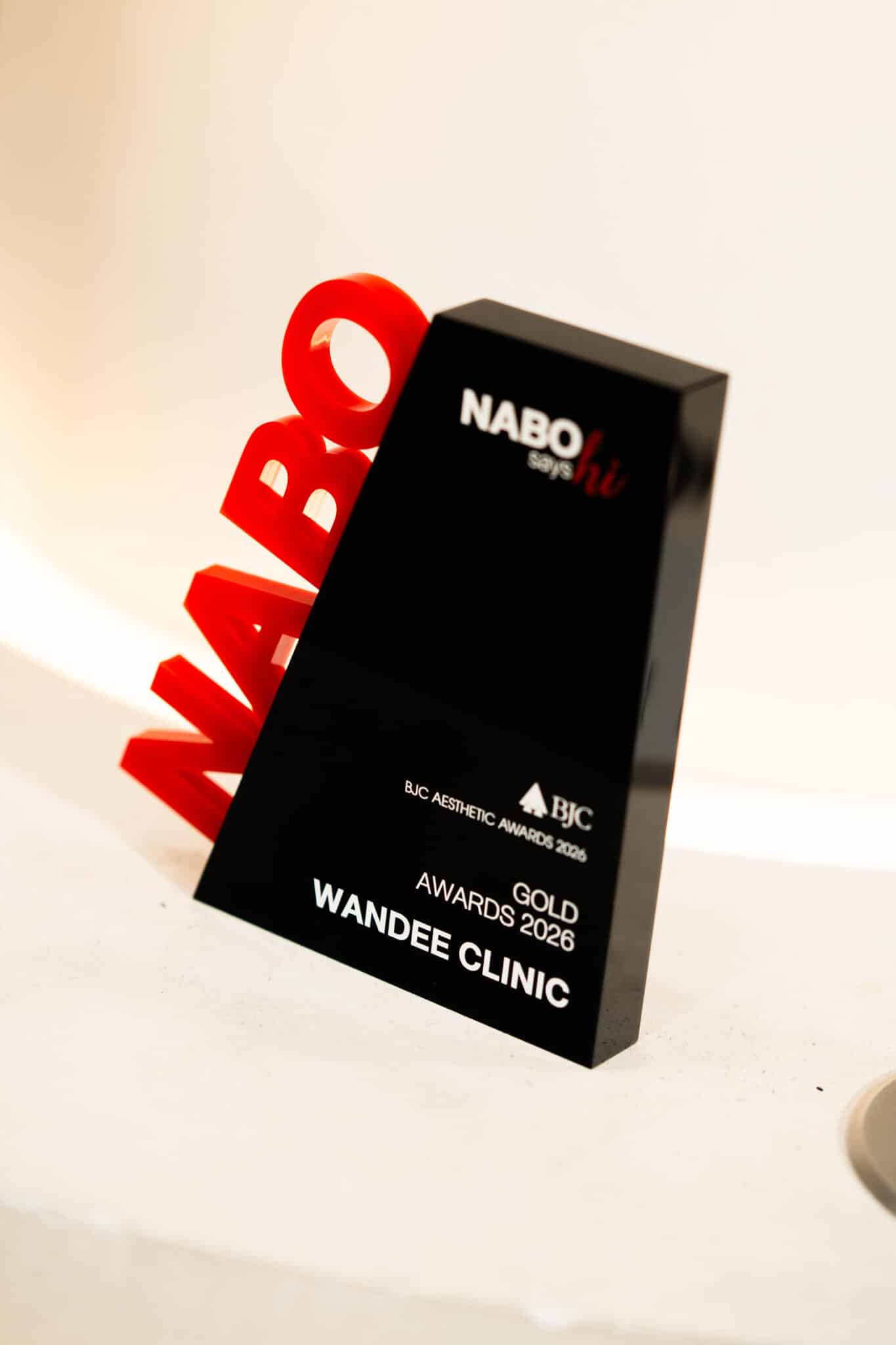Wandee Clinic รับรางวัล Nabota Gold Award. ยอดใช้ระดับประเทศ